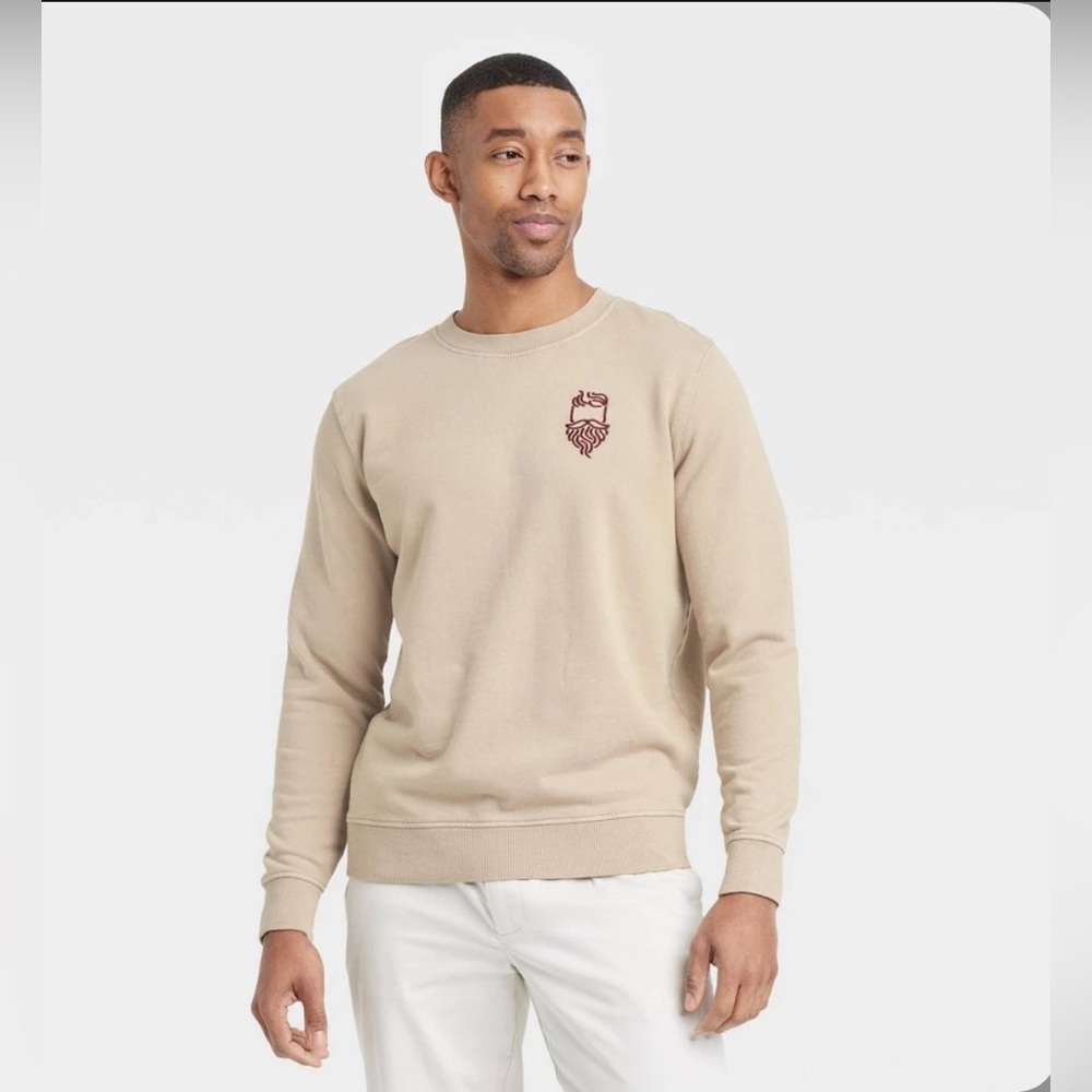 Goodfellow & Co Cream T-Shirt with Maroon Graphic.